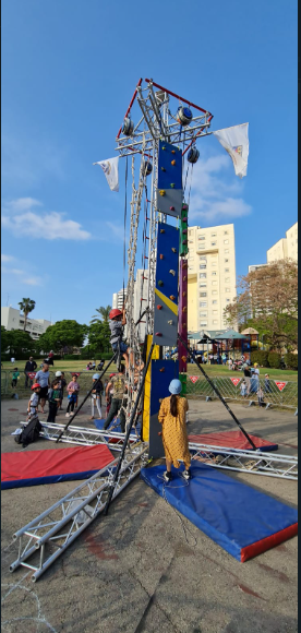 מגדל טיפוס אקסטרים עם 4 סוגי טיפוס — תמונה 3