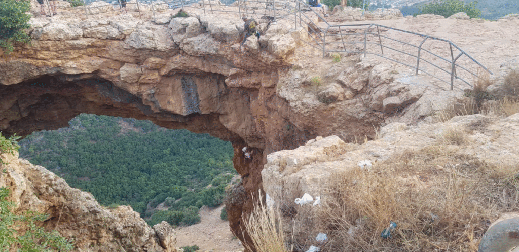 טיול סנפלינג,מערות,וויה פארטה.